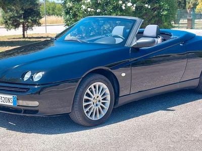 Usata Alfa Romeo Spider 150 CV (110 kW) 1996 Nero Cabrio