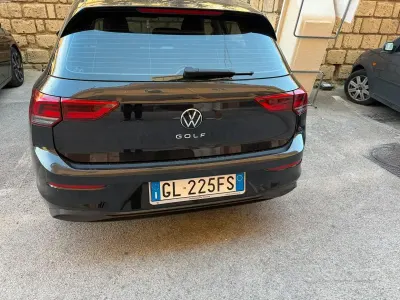Usata VW Golf VIII 110 CV (80 kW) 2022 Nero Berlina