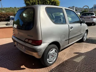 Usata Fiat Seicento 54 CV (39 kW) 2000 Argento metallizzato Utilitaria