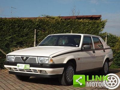 Usata Alfa Romeo 75 128 CV (94 kW) 1986 Bianco Berlina