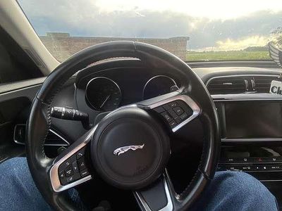 Usata Jaguar XE 179 CV (131 kW) 2018 Berlina