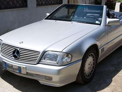Usata Mercedes SL300 231 CV (169 kW) 1990 Argento Cabrio