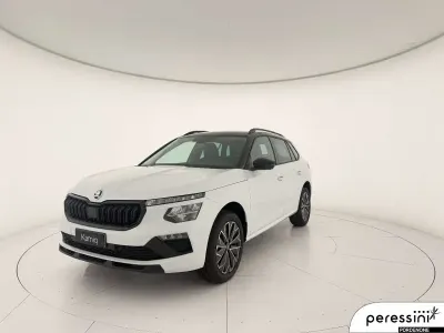 Nuova Skoda Kamiq 116 CV (85 kW) 2026 Bianco luna metallizzato nero SUV