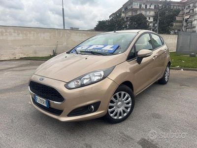 Usata Ford Fiesta Titanium 95 CV (69 kW) 2016 Giallo Berlina