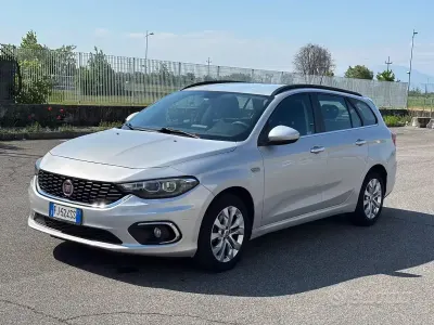 Usata Fiat Tipo Business 120 CV (88 kW) 2017 Grigio Station wagon