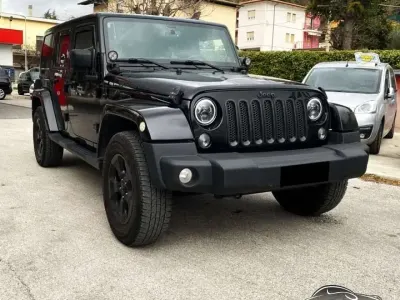 Usata Jeep Wrangler Unlimited Sahara 200 CV (147 kW) 2014 Nero SUV