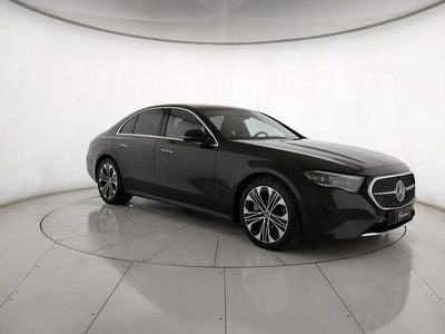 Usata Mercedes E220 AMG Line Premium Plus 197 CV (144 kW) 2025 Nero Berlina