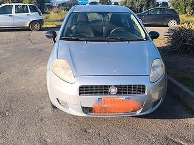 Usata Fiat Grande Punto 75 CV (55 kW) 2009 Grigio Utilitaria