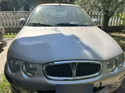 Usata Rover 25 84 CV (61 kW) 2001 Grigio Utilitaria
