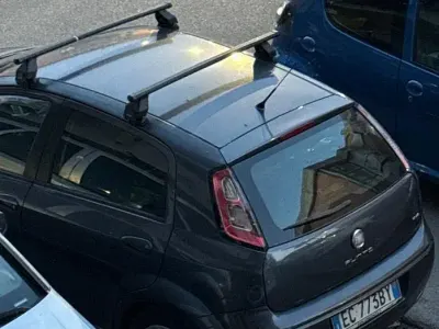 Usata Fiat Punto 90 CV (66 kW) 2010 Utilitaria