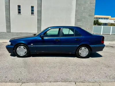 Usata Mercedes C220 Classic 95 CV (69 kW) 1997 Berlina