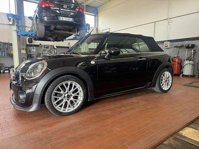 Occasion Mini Cooper D 111 ch (81 kW) 2014 Noir Citadine