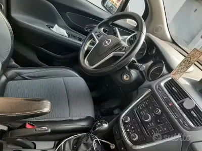 Usata Opel Mokka 140 CV (102 kW) 2016 Grigio SUV