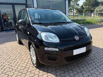 Usata Fiat Panda Lounge 70 CV (51 kW) 2019 Nero Berlina