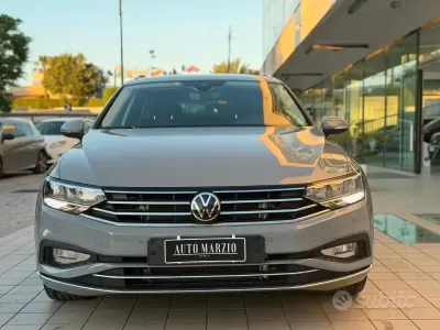 Usata VW Passat Business 150 CV (110 kW) 2022 Grigio Station wagon