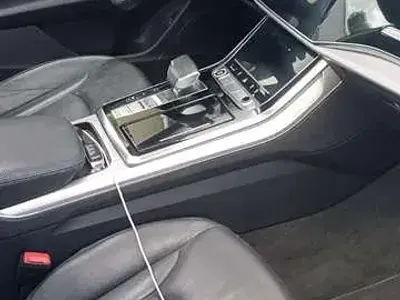 Usata Audi Q8 Ambiente 286 CV (210 kW) 2021 Nero SUV