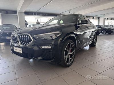 Usata BMW X6 M Sport 333 CV (244 kW) 2022 Blu/azzurro SUV