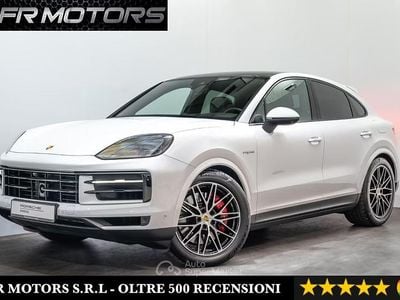 Usata Porsche Cayenne 519 CV (381 kW) 2024 Bianco SUV