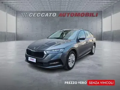 Usata Skoda Octavia Executive 116 CV (85 kW) 2024 Grigio Station wagon