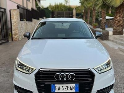 Usata Audi A1 Sportback Comfort 90 CV (66 kW) 2015 Bianco Utilitaria