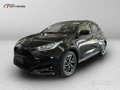 Usata Toyota Yaris Hybrid Trend 116 CV (85 kW) 2023 Nero Berlina
