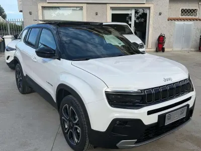 Nuova Jeep Avenger Summit 101 CV (74 kW) 2026 Bianco SUV