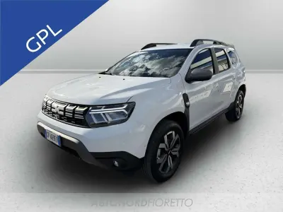 Usata Dacia Duster Journey 101 CV (74 kW) 2023 Bianco SUV