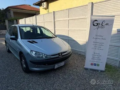 Brugt Peugeot 206 68 HK (50 kW) 2004 Grå Sedan