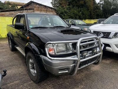 Usata Nissan Navara 103 CV (75 kW) 2002 Nero Pick-up
