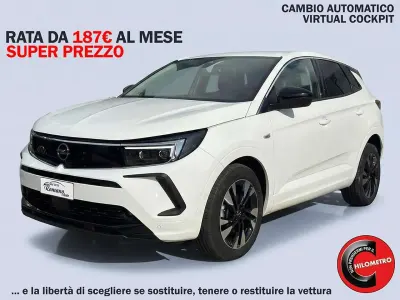 Usata Opel Grandland X Business Elegance 131 CV (96 kW) 2022 Bianco SUV