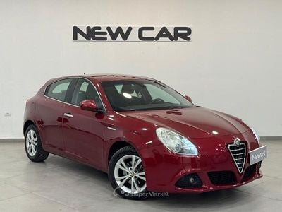 Usata Alfa Romeo Giulietta Distinctive 105 CV (77 kW) 2012 Rosso Utilitaria