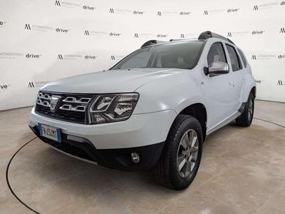 Bianco Usata 2018 Dacia Duster Lauréate SUV | 10.400 € (Buon prezzo)