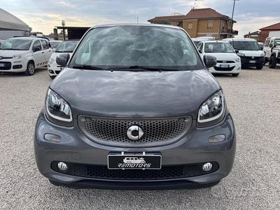 Usata Smart ForFour Passion 89 CV (65 kW) 2018 Grigio Utilitaria