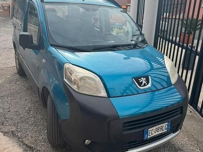 Usata Peugeot Bipper 75 CV (55 kW) 2010 Blu Monovolume
