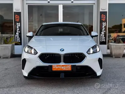 Usata BMW 120 M Sport 163 CV (119 kW) 2025 Bianco Utilitaria
