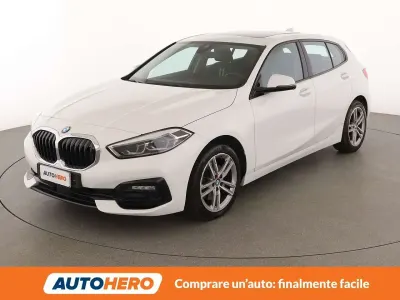 Usata BMW 118 Sport Line 150 CV (110 kW) 2021 Bianco Utilitaria