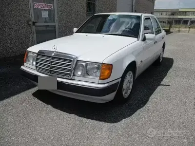 Usata Mercedes E200 122 CV (89 kW) 1991 Berlina