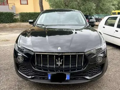 Usata Maserati Levante GranLusso 350 CV (257 kW) 2021 Nero SUV