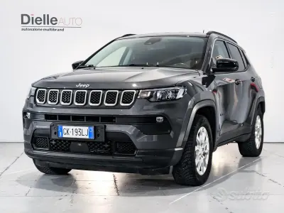 Usata Jeep Compass Limited 190 CV (139 kW) 2022 Grigio metallizzato SUV