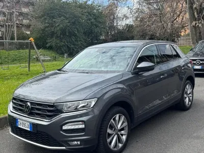 Usata VW T-Roc Business 150 CV (110 kW) 2021 Grigio SUV