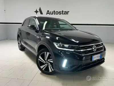 Usata VW T-Roc R-line 150 CV (110 kW) 2023 Nero SUV