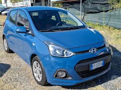 Usata Hyundai i10 67 CV (49 kW) 2014 Blu Utilitaria