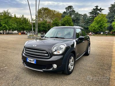 Usata Mini Cooper D Countryman 111 CV (81 kW) 2016 Grigio SUV