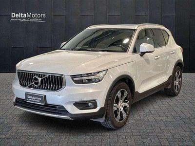Usata Volvo XC40 Inscription 150 CV (110 kW) 2020 Grigio chiaro metallizzato SUV