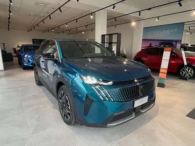 Begagnad Peugeot 3008 Allure+ 136 HK (100 kW) 2024 Blå SUV