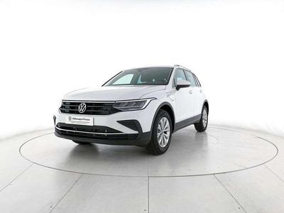 Usata VW Tiguan Life 245 CV (180 kW) 2023 Pure white SUV