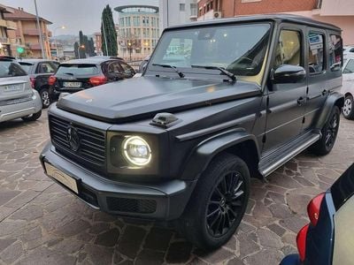 Mercedes G400