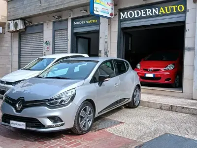 Usata Renault Clio IV 90 CV (66 kW) 2019 Grigio Berlina