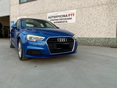 Usata Audi A3 Business 150 CV (110 kW) 2018 Blu Berlina