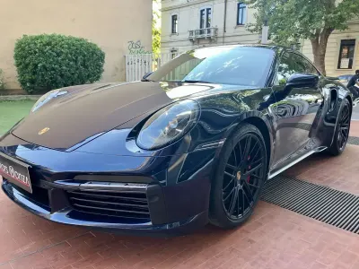 Usata Porsche 992 581 CV (427 kW) 2022 Blue night Coupé